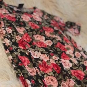 Agnes and Dora Ruffle Tunic Roses 🌹
